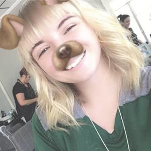 Meet your Posher, Mackenzie